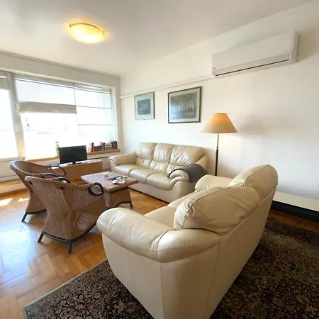 Апартаменты Zaimov Penthouse With Great View